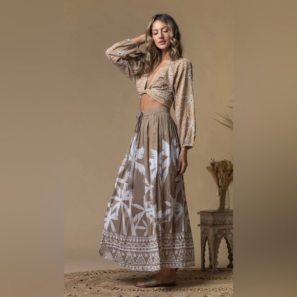 COPY - Jungle Tribe palm tree skirt size Medium - Picture 7 of 9